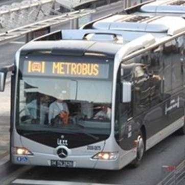 metrobüs durakları